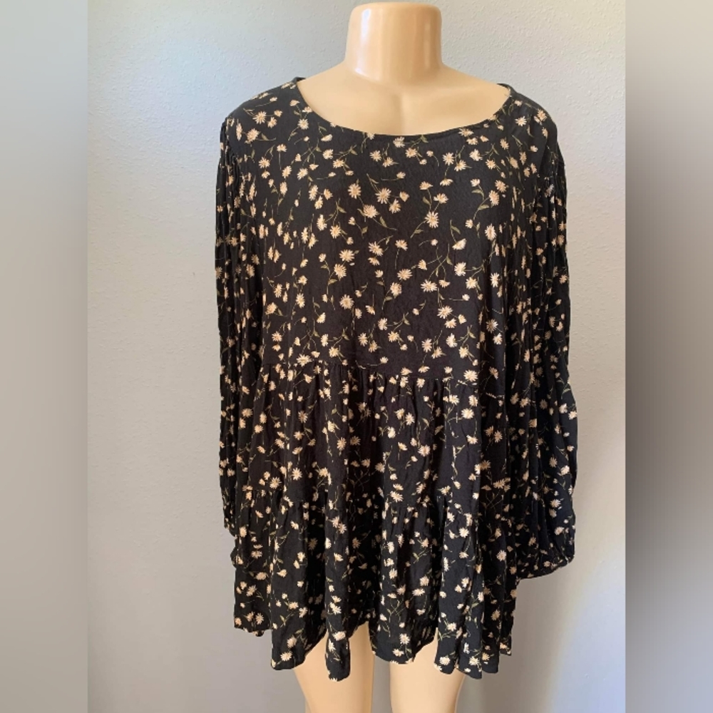 American Eagle top